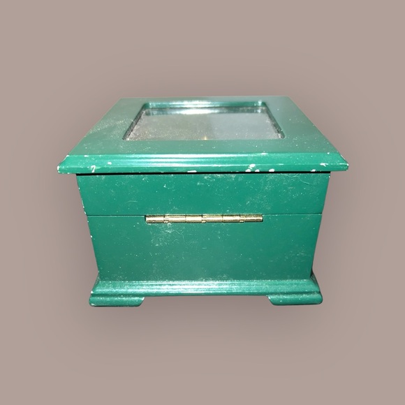 Mr. Christmas Miniature Music Box - Picture 5 of 7